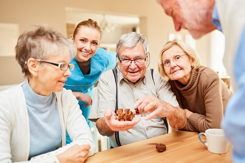 how-adult-day-care-helps-prevent-social-isolation